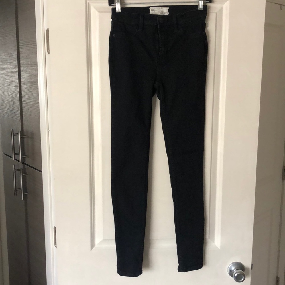 Free People black skinny jeans size 26